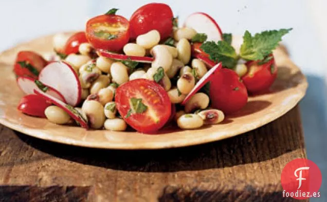 Ensalada de Guisantes Frescos con Rábanos, Tomates y Menta