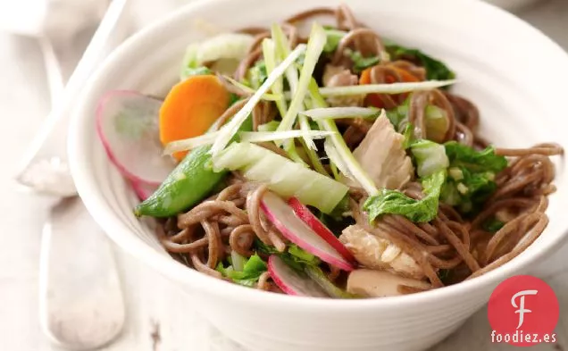 Ensalada De Fideos Soba Con Verduras De Primavera