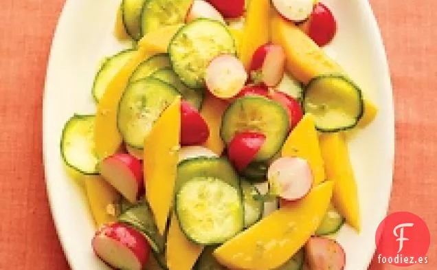 Ensalada De Mango Y Rábano Con Aderezo De Lima