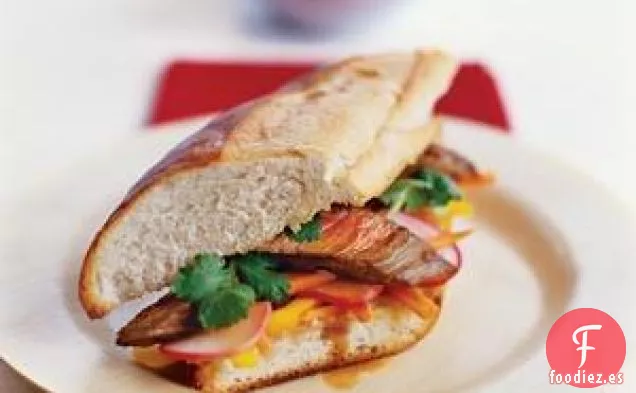 Sándwich de Carne Vietnamita