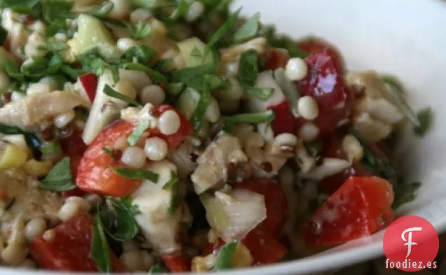 Ensalada Vegetariana De Pollo Y Cuscús Israelí