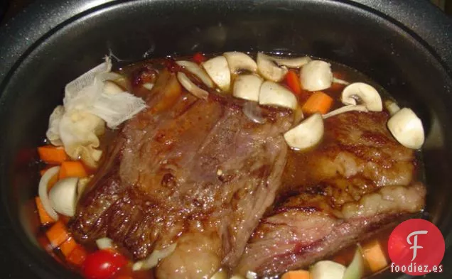El Chef Papá Hace Costillas de Cocción Lenta