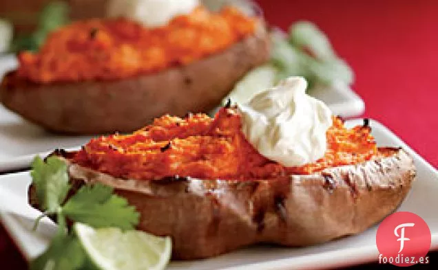 Batatas Dos Veces al horno Con Chile Chipotle