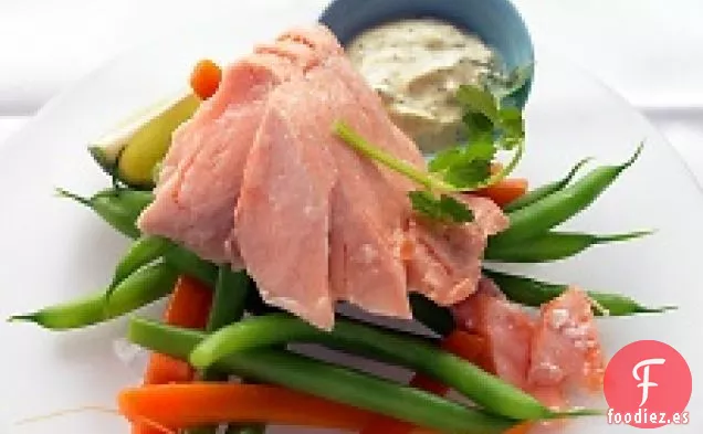 Salmón Escalfado Con Salsa De Yogur Al Curry