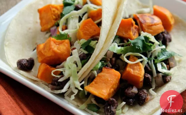 Tacos De Frijoles Negros Y Batata