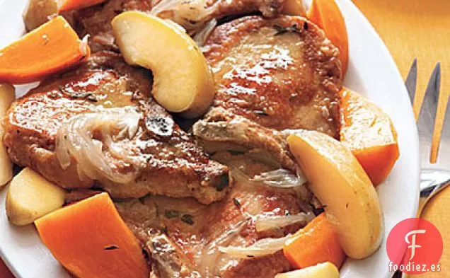 Chuletas de Cerdo Estofadas con Batatas y Manzanas