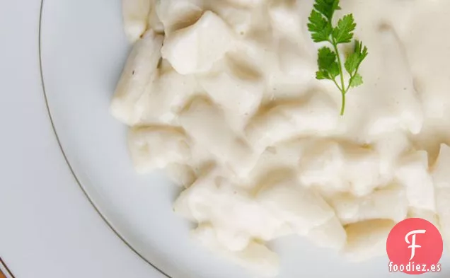 Ñoquis De Taro Con Crema De Gruyere