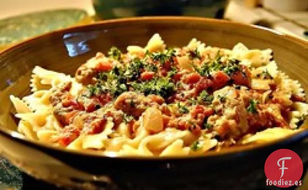 Pajaritas Con Salchichas, Tomates Y Nata