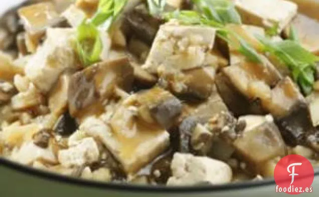Champiñones y Tofu Cocidos chinos