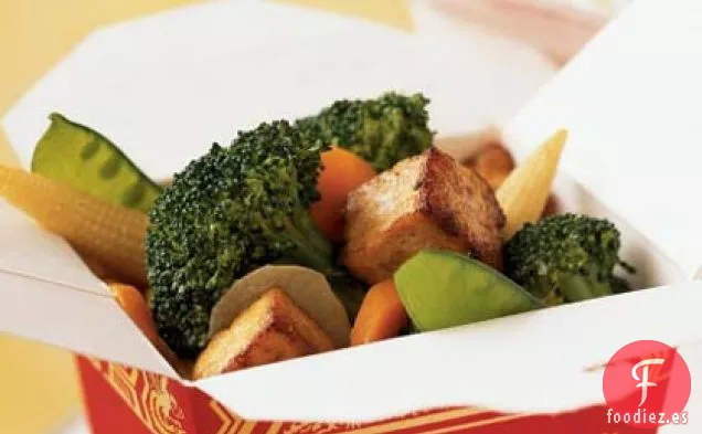 La delicia de Buda con Tofu, Brócoli y Castañas de Agua