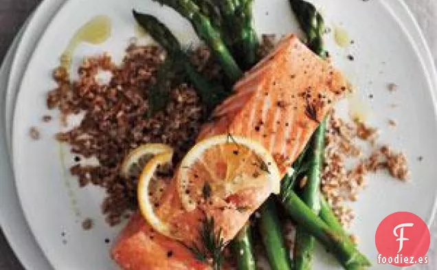 Salmón Al Horno A Limón Con Espárragos Y Bulgur Receta
