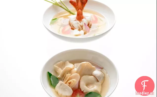 Sopa de Champiñones Agrios y con Especias (Tom Yam Hed)