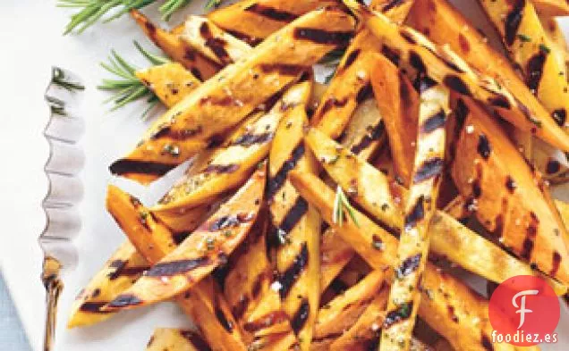 Papas fritas dulces y calientes a la Barbacoa