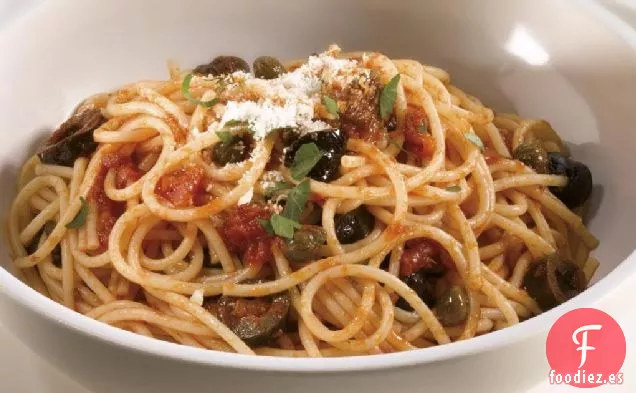 Espaguetis con puttanesca