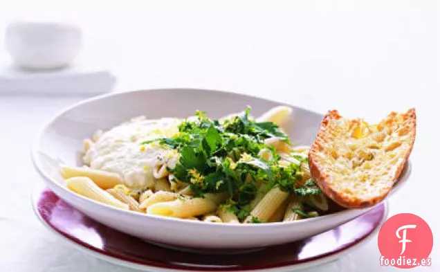 Pasta con Ricotta, Hierbas y Limón