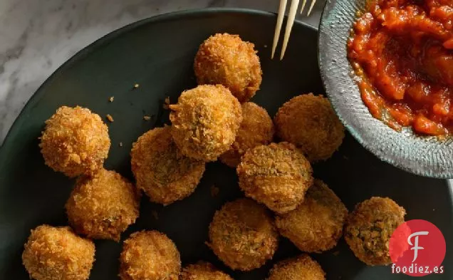 Albóndigas Fritas De Ricota Y Salvia