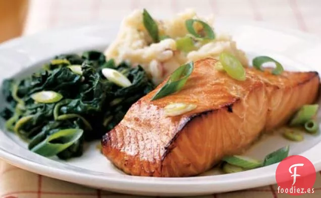 Salmón Cítrico con verduras con Ajo