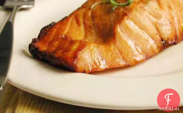 Salmón A La Parrilla Marinado con Lima