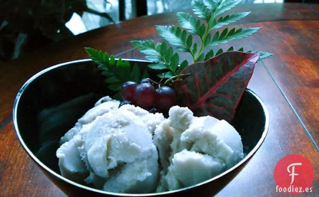 ¡La Mejor Lamida de Helado de Uva! Concurso de Helados 2008 #6
