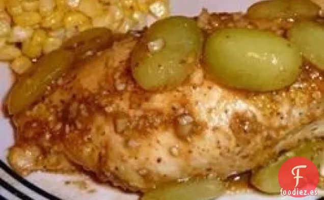 Pollo Con Ajo Y Uvas