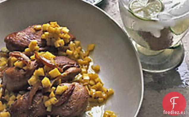 Cuscús De Cúrcuma Con Uvas Y Piñones