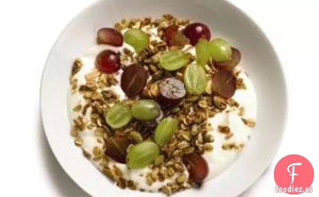 Yogur Con Uvas Y Granola