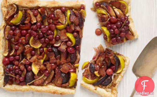 Tarta De Tocino De Higo, Uva Y Madera De Manzana