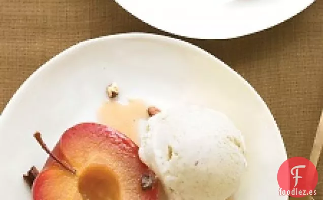 Manzanas Asadas Con Canela Con Nueces Y Helado