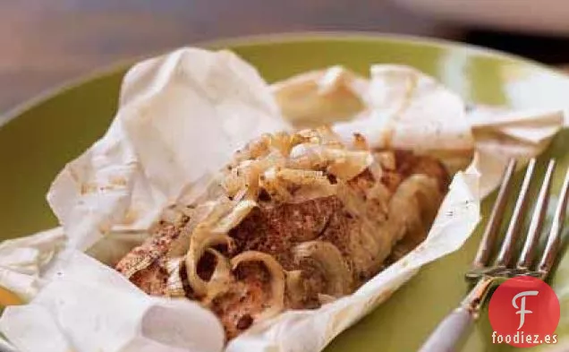 Salmón de Cinco especias con Puerros en Pergamino