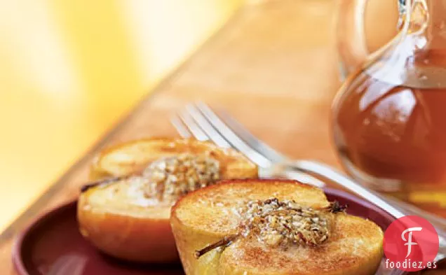 Manzanas Al Horno Rellenas de Almendras con Salsa de Manzana y Caramelo