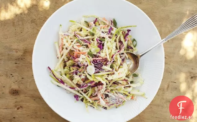 Ensalada De Col Con Aderezo De Manzana Y Yogur