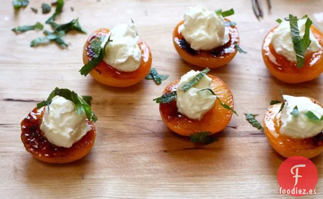 Albaricoques Asados Simples Con Mascarpone De Miel