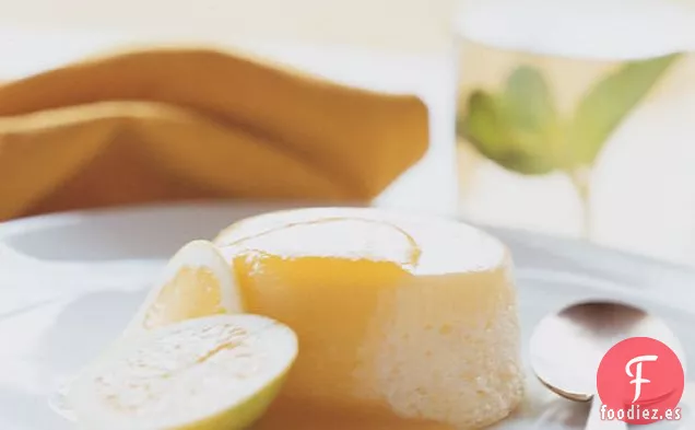 Tartas de Pudín de Limón con Salsa de Albaricoque
