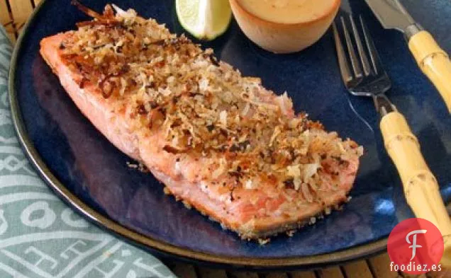 Salmón Con costra De Coco Y Salsa De Chile De Coco
