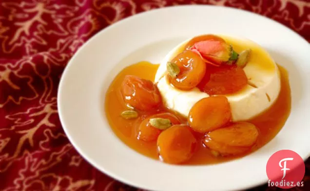Albaricoques Guisados De Cardamomo Y Miel Con Suero De Mantequilla-agua de rosas Pa