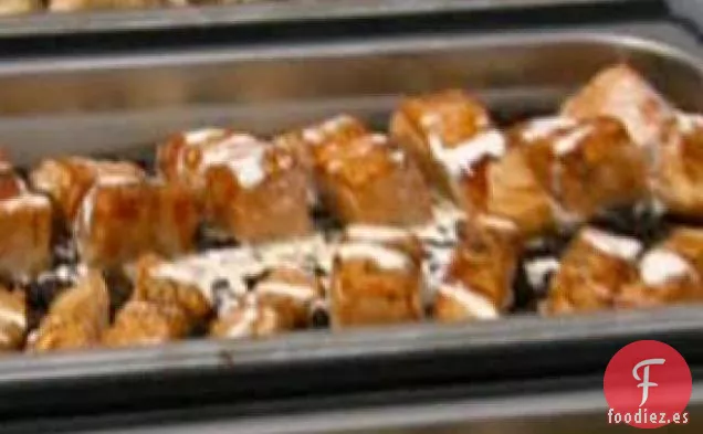 Salmón Glaseado a la Barbacoa con Compota de Frijoles Negros