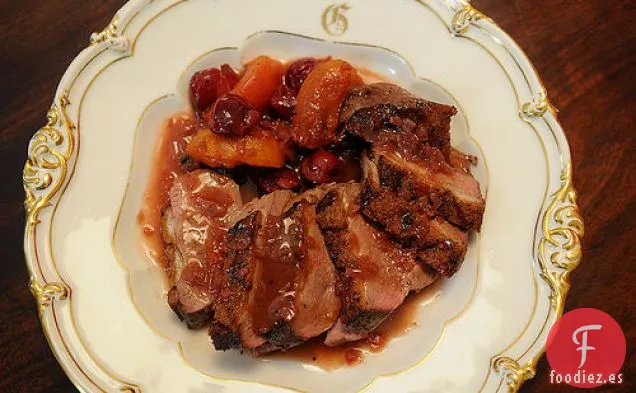 Pechuga De Pato Asada Con Guindas