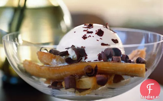 Bananas al Horno con Helado y Chocolate Afeitado