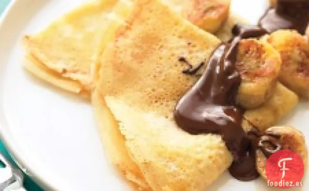 Crepes Con Plátanos Salteados Y Chocolate
