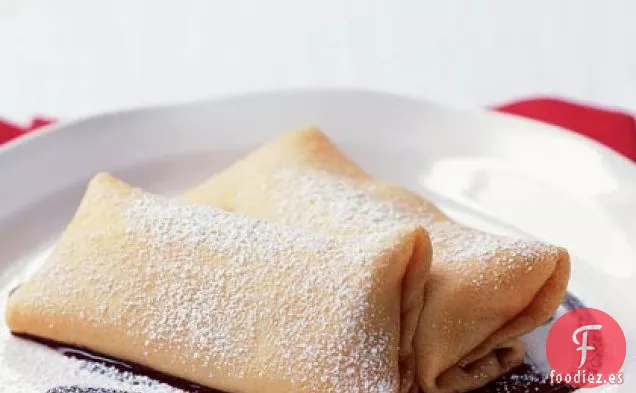 Crepes con Plátanos y Salsa de Avellana y Chocolate