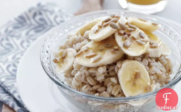 Cebada para el Desayuno con Semillas de Plátano y Girasol