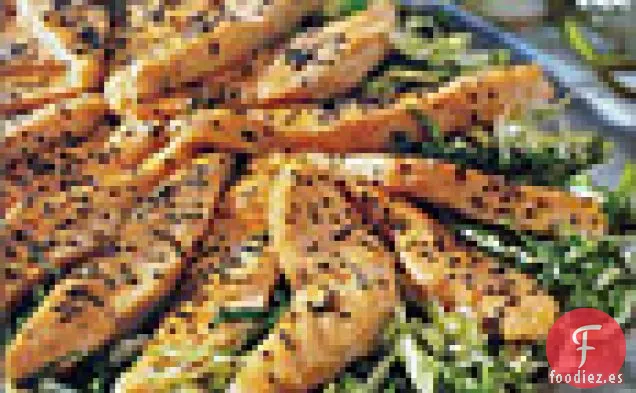 Salmón Marinado con Piña y Ensalada de Repollo Asiático