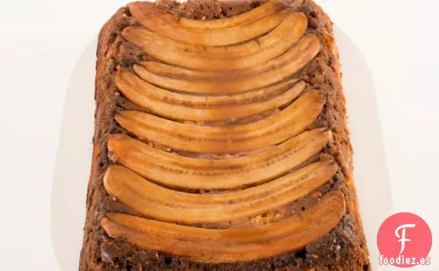 Pastel Invertido De Chocolate, Maní, Mantequilla y Plátano