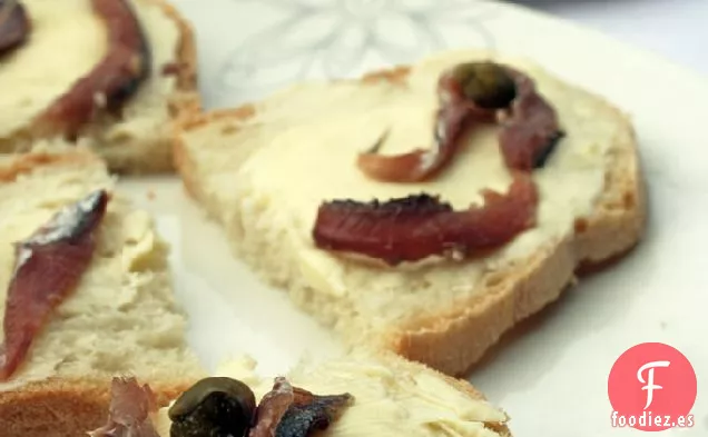 Pan, Mantequilla Y Anchoas