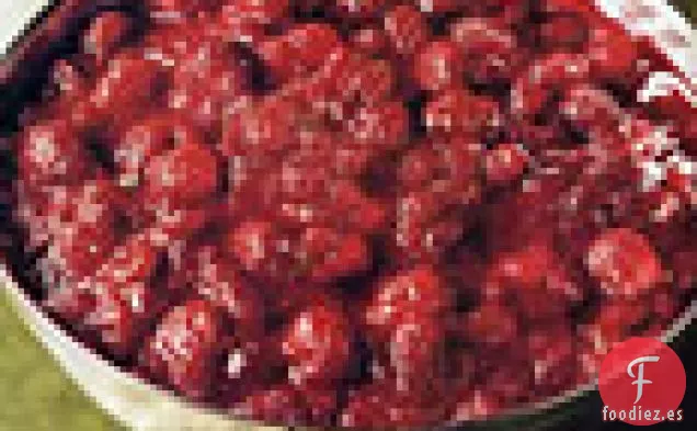 Salsa De Arándanos Con Cerezas Secas Y Clavos De Olor