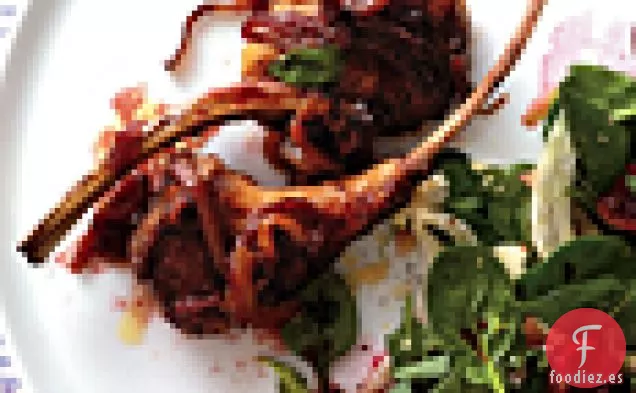 Chuletas de Costilla de Cordero con Salsa Rápida de Cerezas