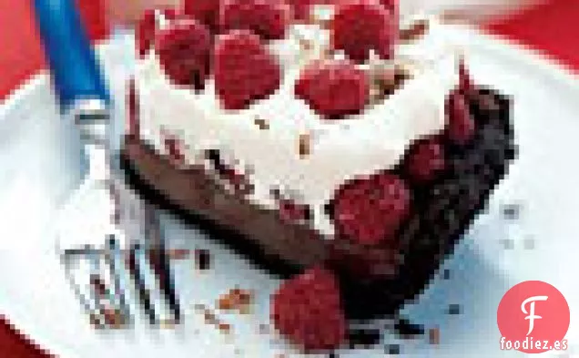 Pastel de Crema de Frambuesa de Fondo Negro