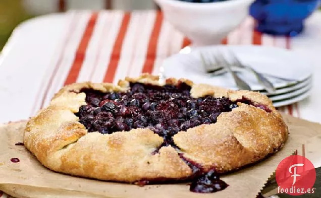 Galette de Arándanos y Moras con Corteza de Harina de Maíz