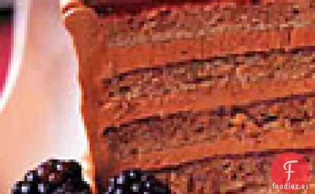 Tarta de Nuez y Mora con Crema de Mantequilla de Moca