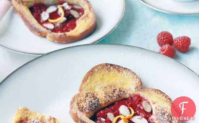 Tostadas Francesas Con Bayas Guisadas